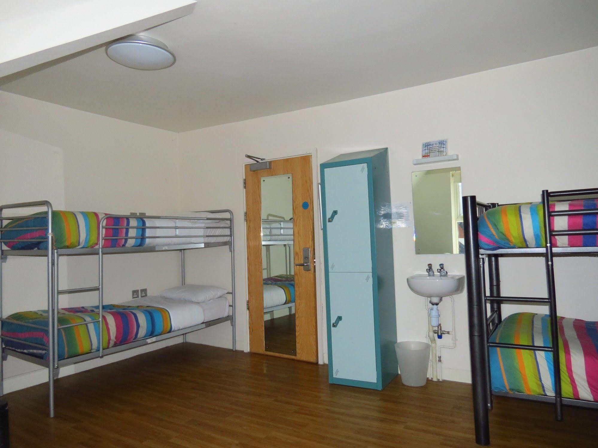 Nosda Studio Hostel Кардіфф Екстер'єр фото